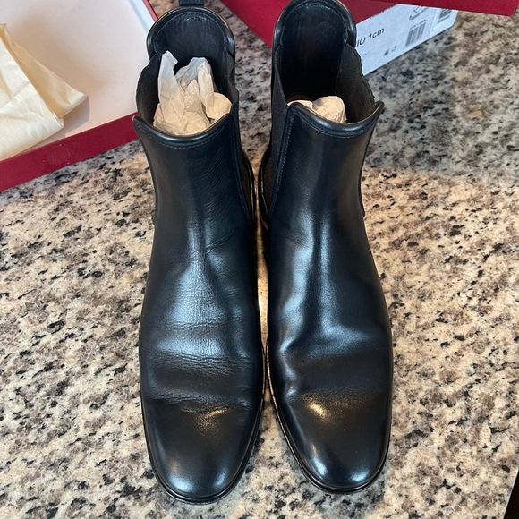 (9 1/2) Salvatore Ferragamo Falk Heeled Boots - Picture 3 of 6